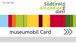 Unsere Gäste erhalten die Museumobil Card. Diese inkludiert die freie Nutzung der gesamten öffentlichen Südtiroler Mobilität: Linienbusse, Citybusse, Skibusse, Regionalzüge und einige Aufstiegsanlagen sowie ein buntes, teilweise kostenloses Wochenprogramm und Ermäßigungen für zahlreiche Leistungen in unserer Ferienregion.